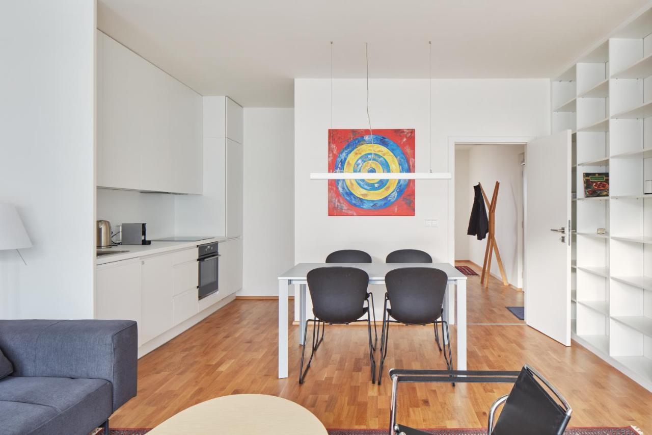 Prague Days - Designer Condo - Trendy Neighborhood Luaran gambar
